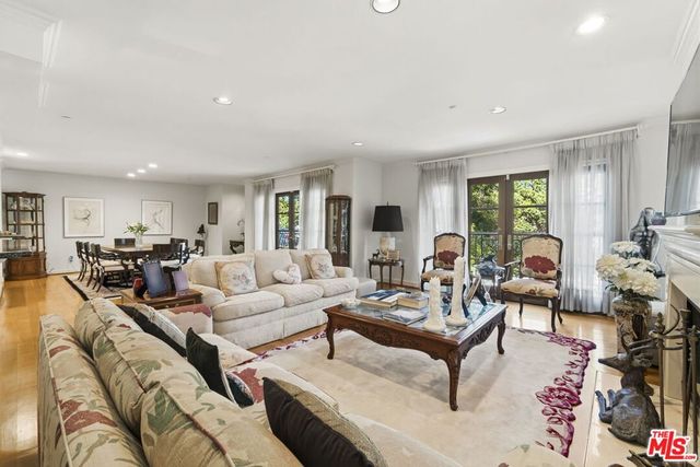 277 S Spalding Drive 203, Beverly Hills, CA 90212