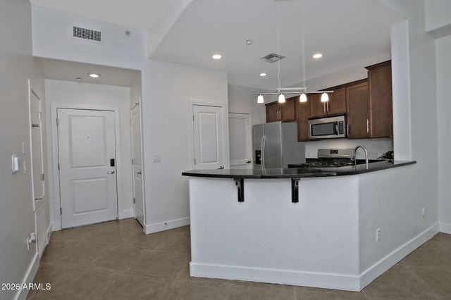 945 E PLAYA DEL NORTE Drive 2003, Tempe, AZ 85288