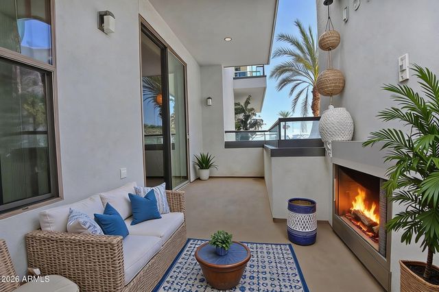 945 E PLAYA DEL NORTE Drive 2003, Tempe, AZ 85288