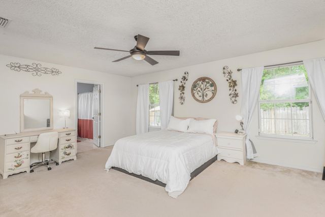16 Cactus Road, Mary Esther, FL 32569