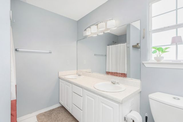 16 Cactus Road, Mary Esther, FL 32569