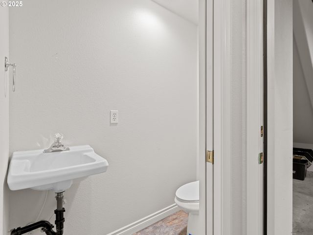 8721 Ne 17TH St, Vancouver, WA 98664