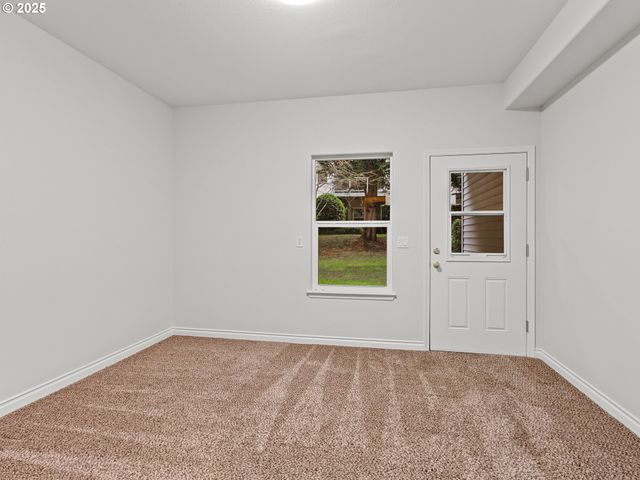 8721 Ne 17TH St, Vancouver, WA 98664