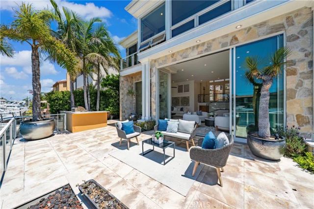701 Bayside Drive, Newport Beach, CA 92660