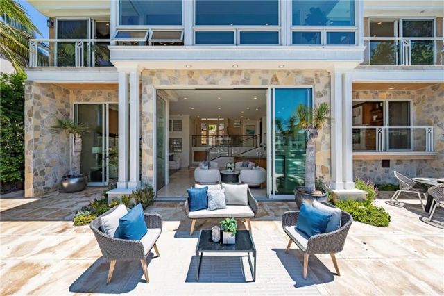 701 Bayside Drive, Newport Beach, CA 92660