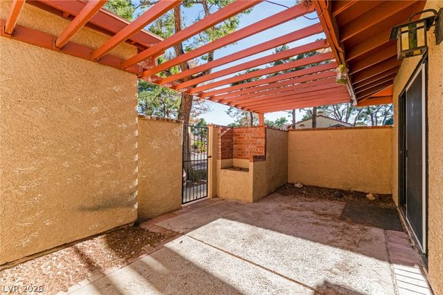 2379 Pickwick Drive, Henderson, NV 89014