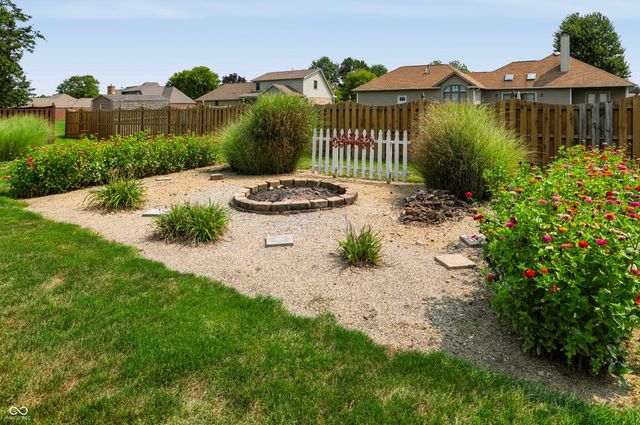 3603 Lakewood Drive, Greenfield, IN 46140