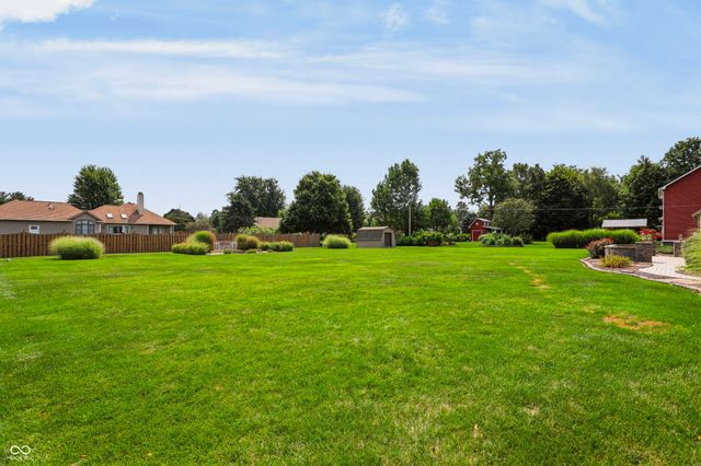 3603 Lakewood Drive, Greenfield, IN 46140