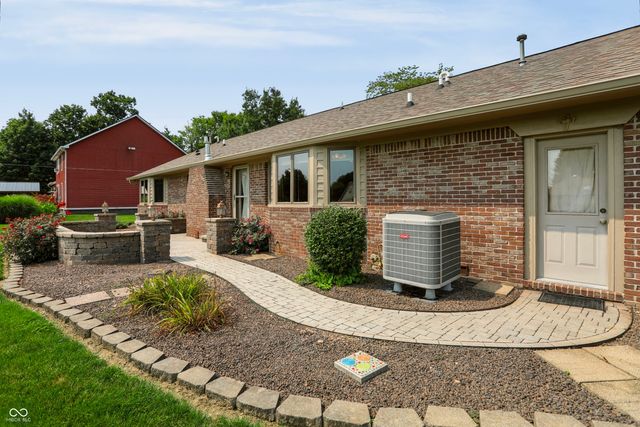 3603 Lakewood Drive, Greenfield, IN 46140
