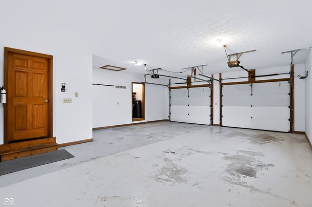 3603 Lakewood Drive, Greenfield, IN 46140