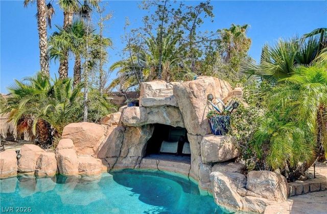 563 Moon Chase Street, Las Vegas, NV 89110