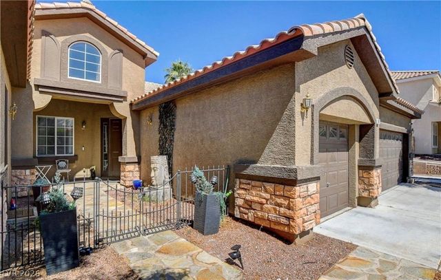 563 Moon Chase Street, Las Vegas, NV 89110