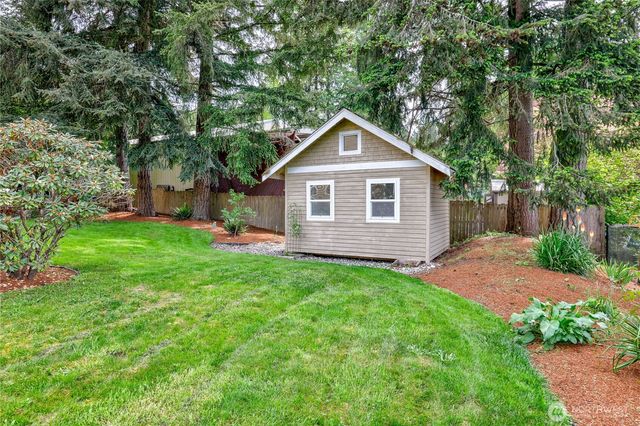 379 NW Mosher Canyon Road, Bremerton, WA 98311