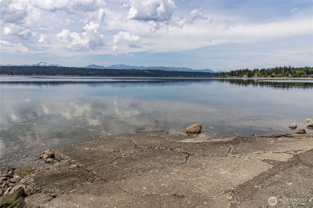 379 NW Mosher Canyon Road, Bremerton, WA 98311