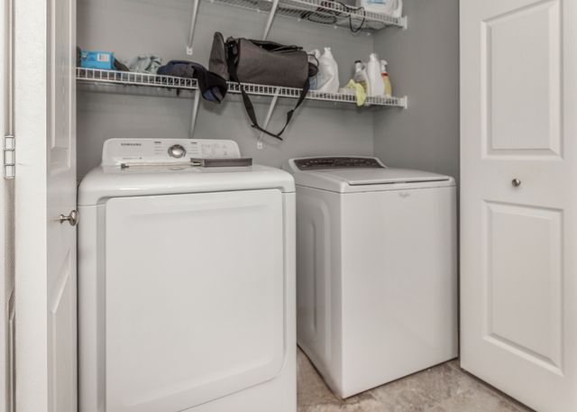 240 E Franklin Street 204, Eldridge, IA 52748