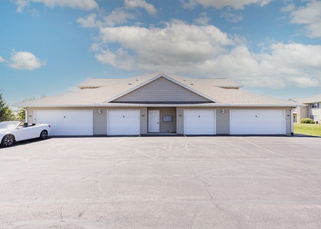 240 E Franklin Street 204, Eldridge, IA 52748