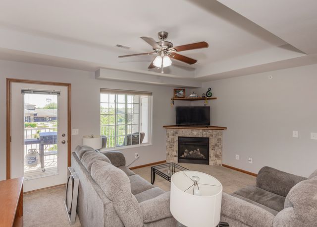 240 E Franklin Street 204, Eldridge, IA 52748