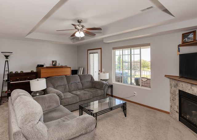 240 E Franklin Street 204, Eldridge, IA 52748
