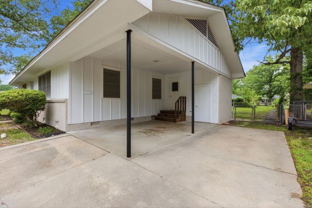 2217 W 36th, Pine Bluff, AR 71603