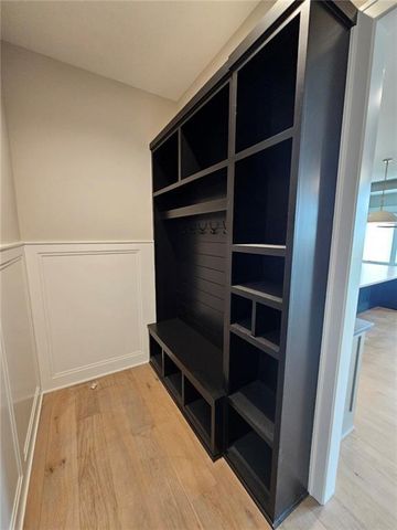 11245 S Sunray Drive, Olathe, KS 66061