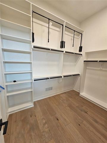 11245 S Sunray Drive, Olathe, KS 66061