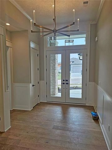 11245 S Sunray Drive, Olathe, KS 66061