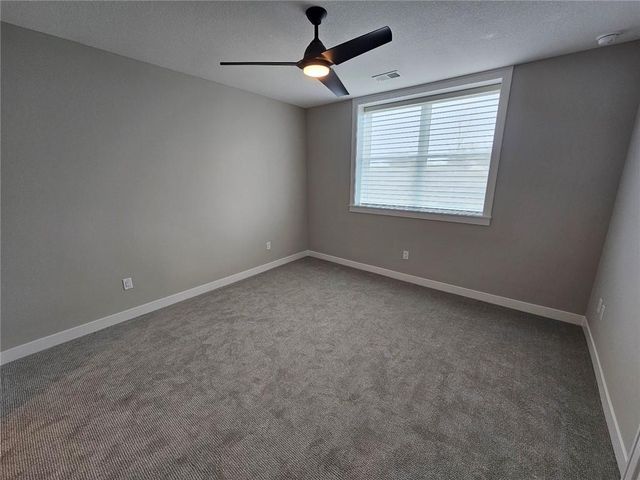 11245 S Sunray Drive, Olathe, KS 66061