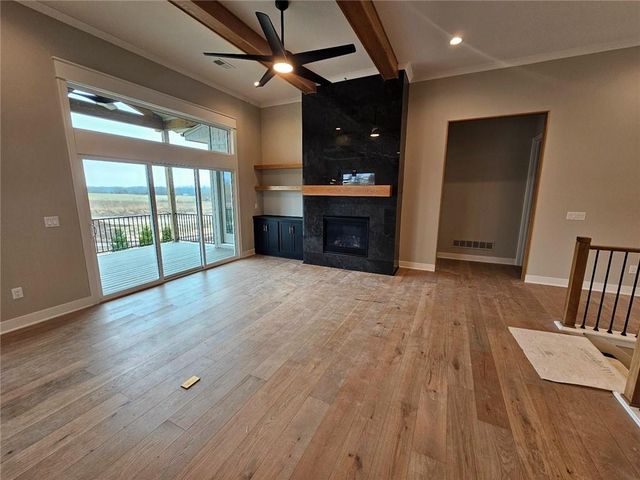 11245 S Sunray Drive, Olathe, KS 66061