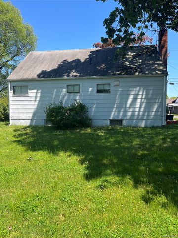 497 Maryann Lane, West Hempstead, NY 11552