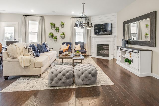 588 Gingerwood Lane, Hendersonville, TN 37075