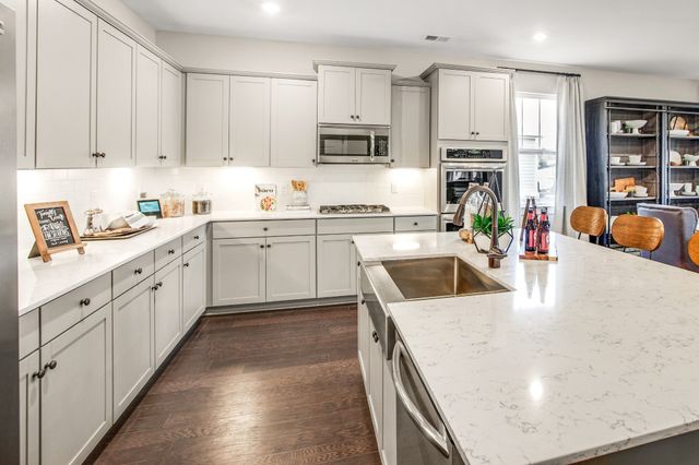 588 Gingerwood Lane, Hendersonville, TN 37075