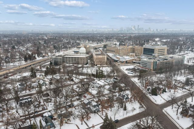 3326 Chowen Avenue N, Robbinsdale, MN 55422