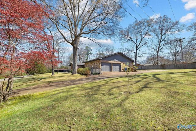 400 Crescent Drive SW, Hartselle, AL 35640