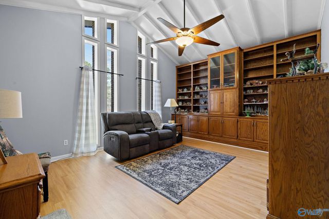 400 Crescent Drive SW, Hartselle, AL 35640