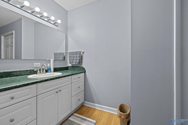 400 Crescent Drive SW, Hartselle, AL 35640