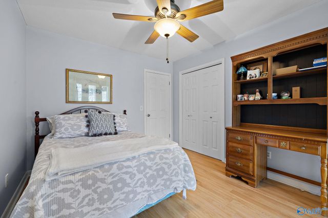 400 Crescent Drive SW, Hartselle, AL 35640