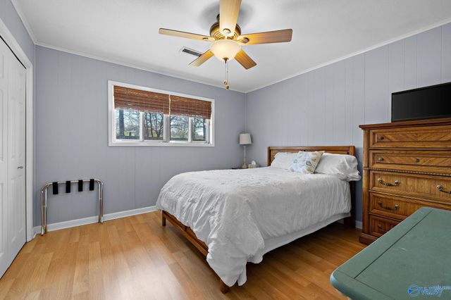 400 Crescent Drive SW, Hartselle, AL 35640