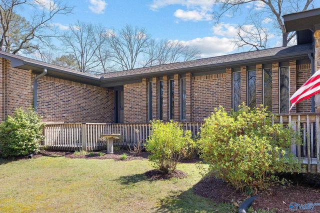 400 Crescent Drive SW, Hartselle, AL 35640