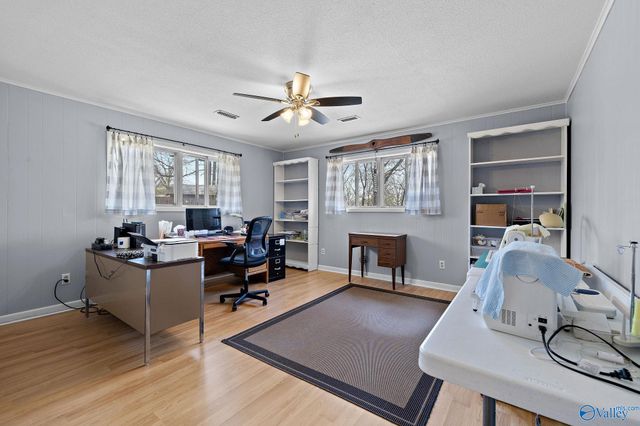 400 Crescent Drive SW, Hartselle, AL 35640