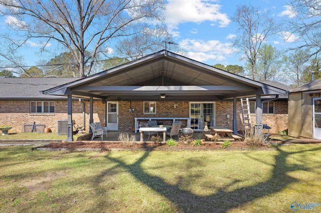 400 Crescent Drive SW, Hartselle, AL 35640