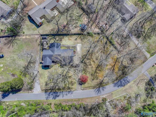 400 Crescent Drive SW, Hartselle, AL 35640