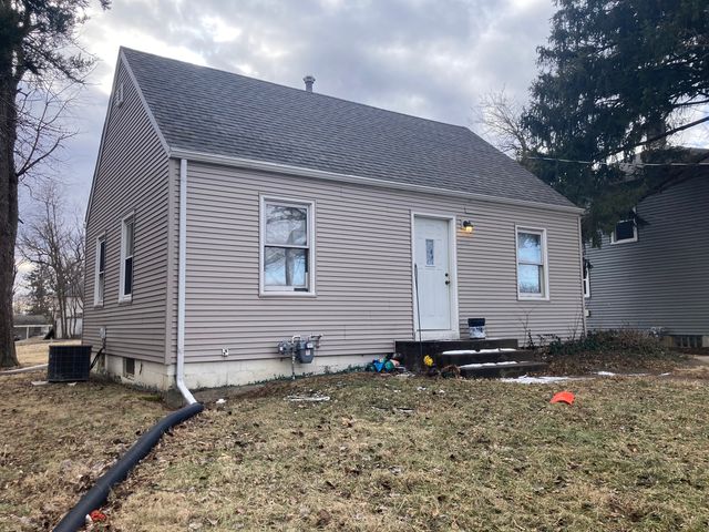 2109 E Locust Street, Davenport, IA 52803