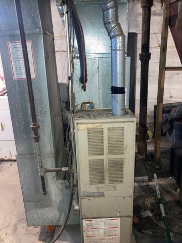 2109 E Locust Street, Davenport, IA 52803