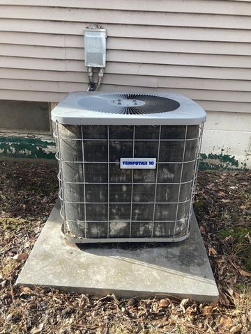 2109 E Locust Street, Davenport, IA 52803