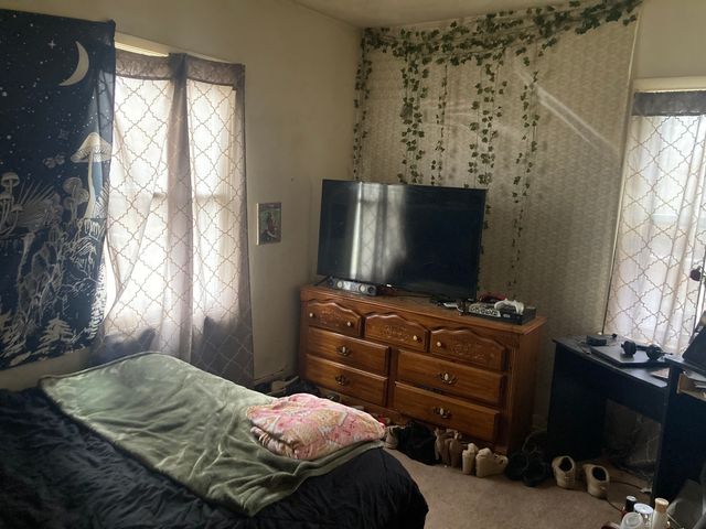 2109 E Locust Street, Davenport, IA 52803