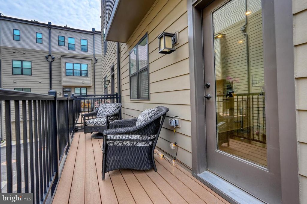 Image 25 of property listing at 5345 ZENITH OVERLOOK, Bethesda, MD 20816