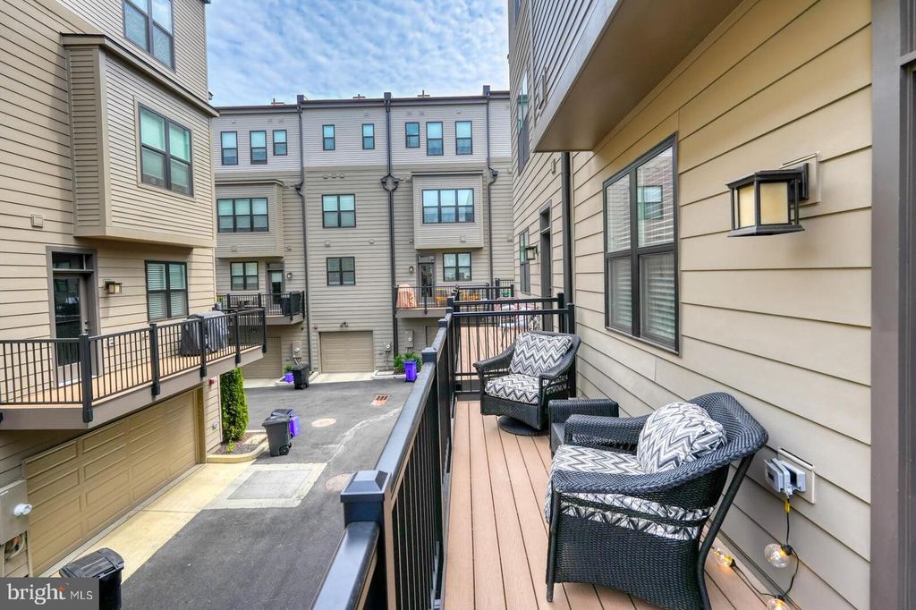 Image 26 of property listing at 5345 ZENITH OVERLOOK, Bethesda, MD 20816