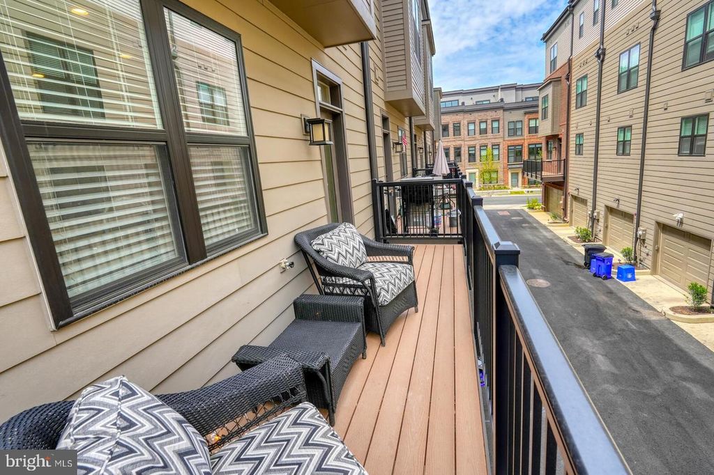Image 27 of property listing at 5345 ZENITH OVERLOOK, Bethesda, MD 20816