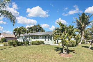 1319 SE 33rd TER, Cape Coral, FL 33904