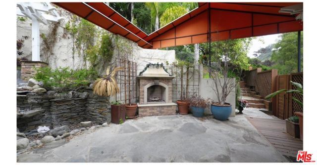 1833 Roscomare Road, Los Angeles, CA 90077